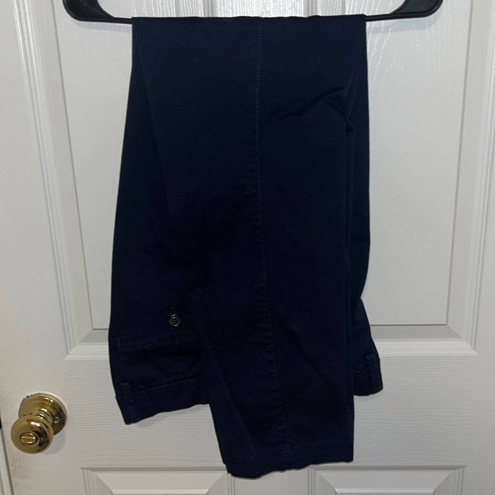 GAP Men’s Pants Slim Fit Tapered Leg Modern Preppy Business Casual Style Classy